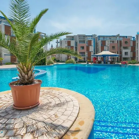 Deluxe, 1 Bed Apt, Sun City 1 *